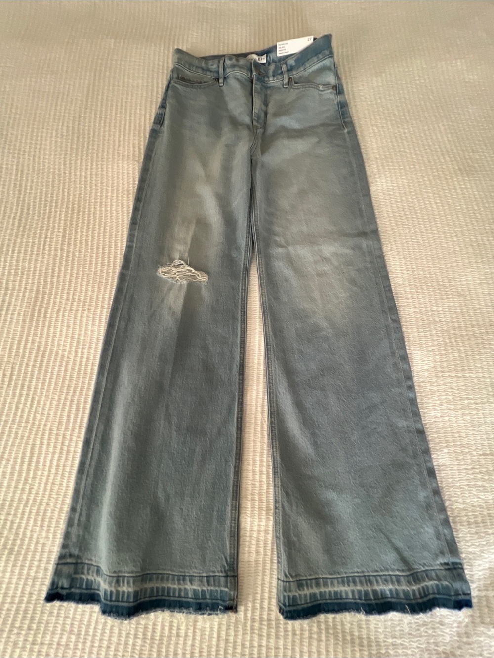 Loft Wide-Leg Distressed Women’s Jeans Faded Blue Size 27/4 - NWT